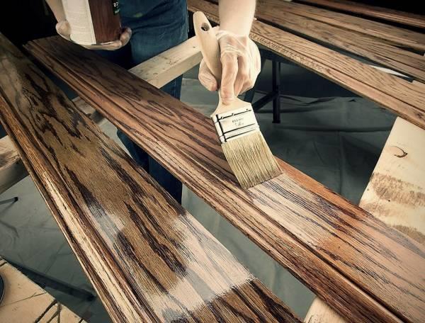 چگونه مبلمان چوبی خود را رنگ آمیزی کنیم
